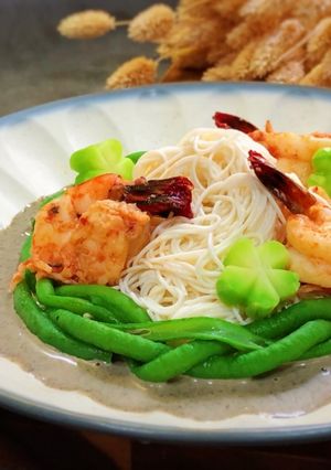 涼拌鮮蝦豆腐麵線 的食譜成品照片