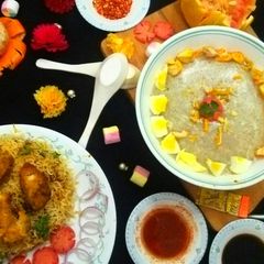 A picture of Chicken corn soup with fish pilao.