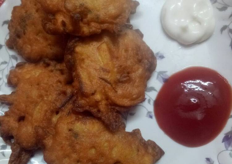 Recipe of Quick Potato besan pakoda