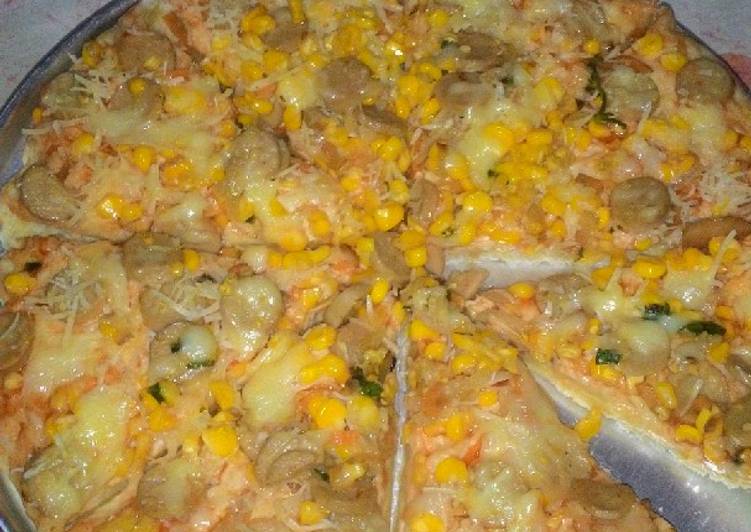 Resep Pizza baking pan simple Enak dan Antiribet