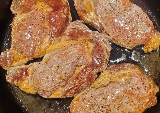 Fast & Easy Cast Iron Seared Steak