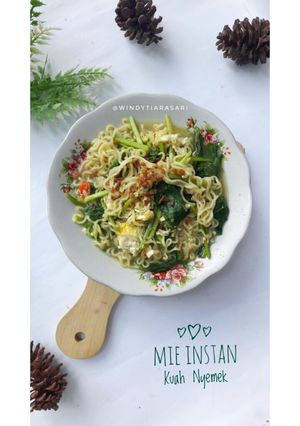 Foto resep Mie Instan Kuah Nyemek