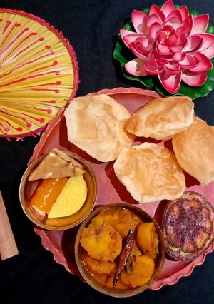 নিরামিষ আলুর দম (niramish alur dom recipe in Bengali) রেসিপির প্রধান ছবি