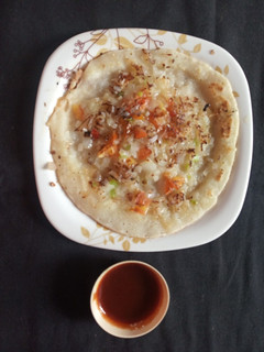 ઉત્તપમ (Uttapam Recipe In Gujarati) રેસીપી મુખ્ય ફોટો