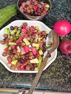 हेल्दी सलाद(healthy salad recipe in hindi) रेसिपी मुख्य फोटो