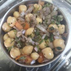 Chickpeas salad A picture of Chickpeas salad.