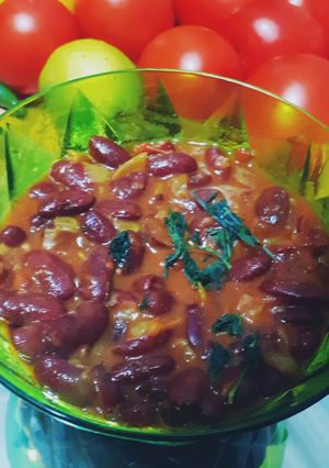 A picture of Rajma curry.