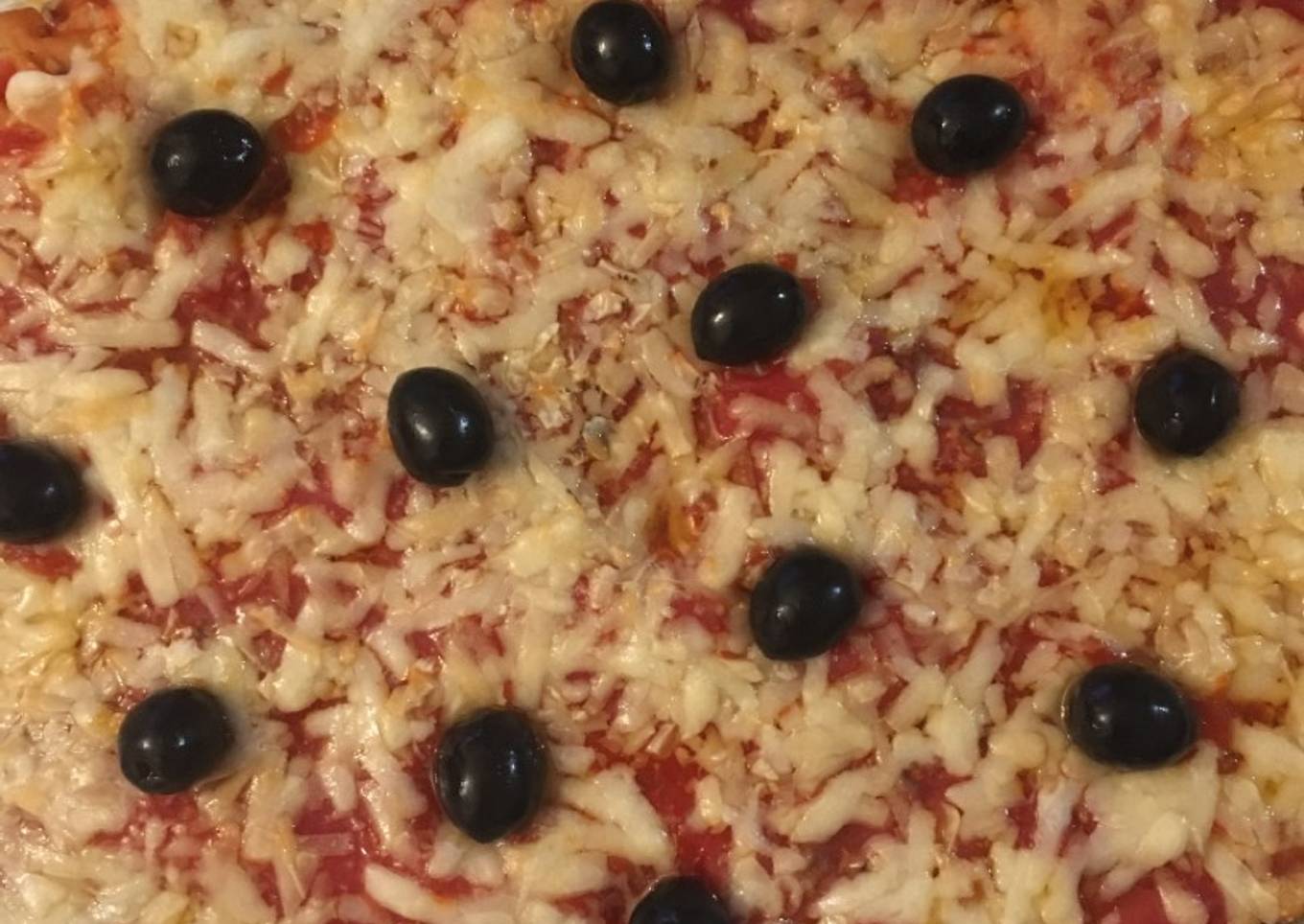 Pajaritos de pasta en salsa boloñesas