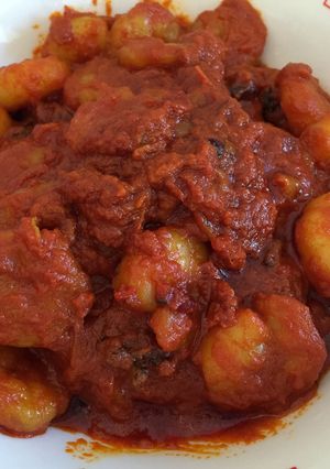 A picture of Spicy chilli masala prawns (singapore style).