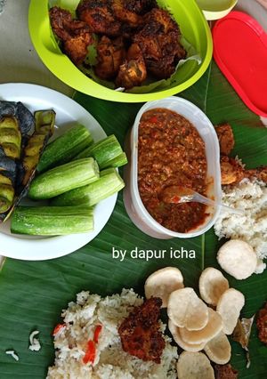 Foto resep Nasi liwet Magicom simpel dan maknyus ala bunda Azka.
