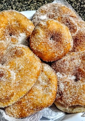 Una foto de TORTAS FRITAS Argentinas🇦🇷 hechas en Colombia🇨🇴...!