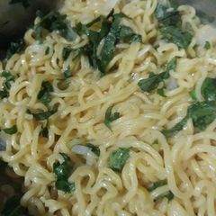 A picture of Indomine with scent leaves.