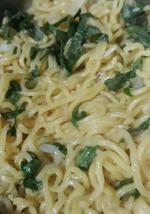 A picture of Indomine with scent leaves.