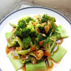 รูปของ Cha Brokoli Saus Tiram