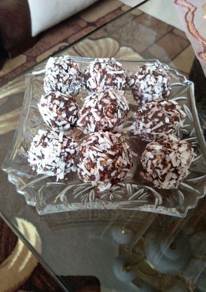 صورة لوصفة كرات الشّوكولاتة السريعة