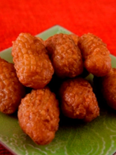 A picture of Finger shaped semolina sweets - maakroun.