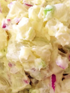 Una foto de Ensalada de papa sencilla