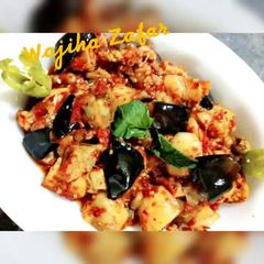 A picture of Fry Aalo byngan ki bhaji.