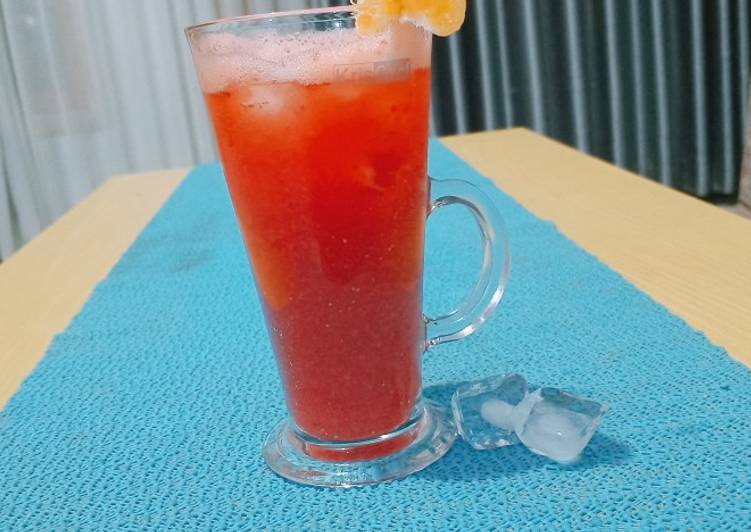 Juice strawberry🍓🍷