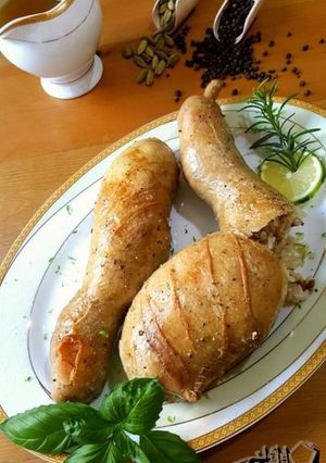 A picture of Kroush_and_kabwat#lamp_tripe#lamp_intestines (sausages).