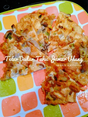 Langkah Gampang Membuat Resep 73. Telur Dadar Tahu Jamur Udang Gaya Ndi yang Menggugah Selera Anti Ribet, Uenak Banget