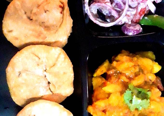 Aloo pyaaz ki kachori