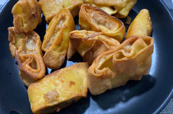 Bagaimana Membuat Chiken Egg Roll Untuk Pemula