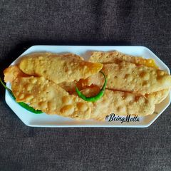 A picture of Gujarati Fafda.