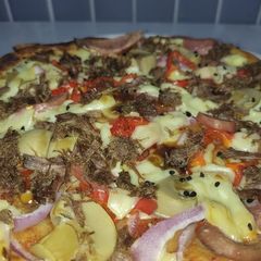 A picture of My homemade pizza 1😍.