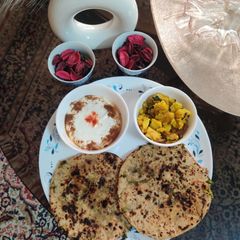 A picture of Multigrain bathua roti.