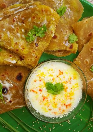 A picture of Aloo kulcha (Amritsari kulcha).