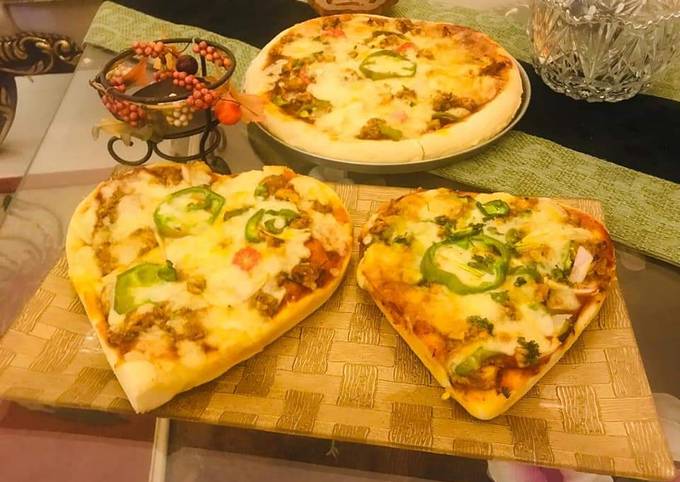 Steps to Make Super Quick Homemade Chicken Tikka Pizza 🍕