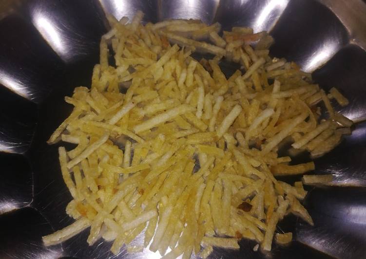 Simple Way to Prepare Perfect Aaloo chivda