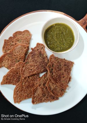 A picture of Singhara Ata Pancakes..