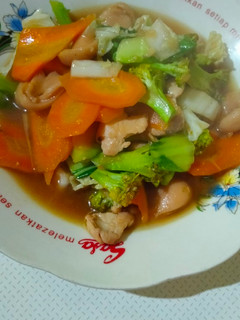 Foto resep Cah ayam sosis sayur