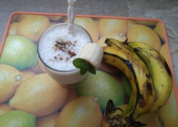 How to Make Appetizing Banana milkshake