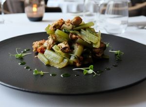 Una foto de Borraja con Mejillones de Lata