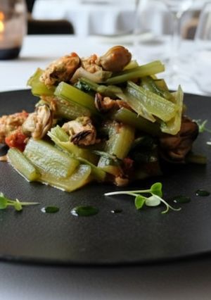 Una foto de Borraja con Mejillones de Lata