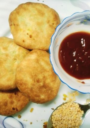A picture of Kachori.