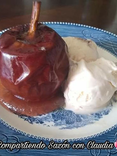 Una foto de Manzanas y peras al horno🌹