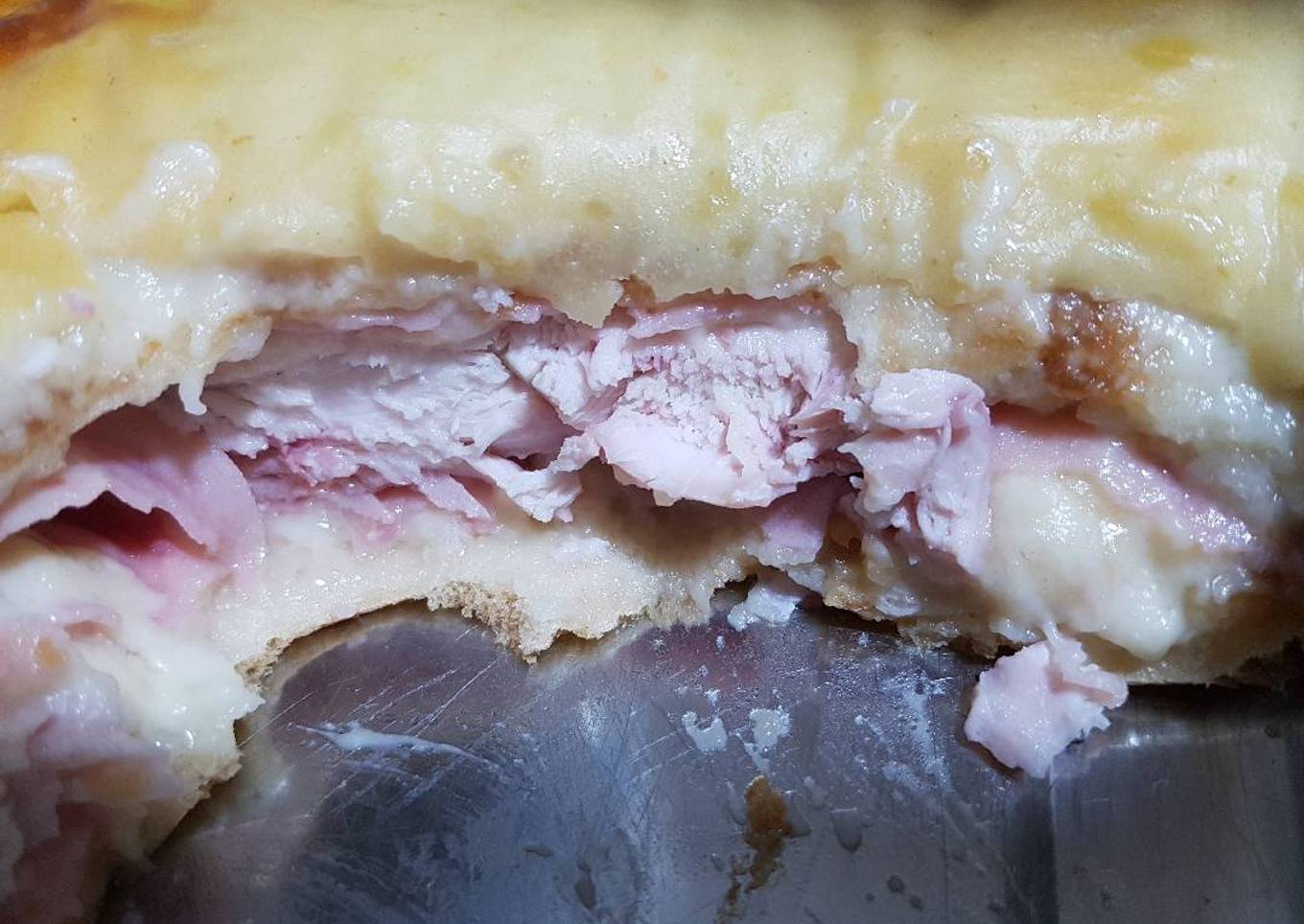 Pastel de pan bimbo con pollo, j.york, queso, bechamel..ππ΄