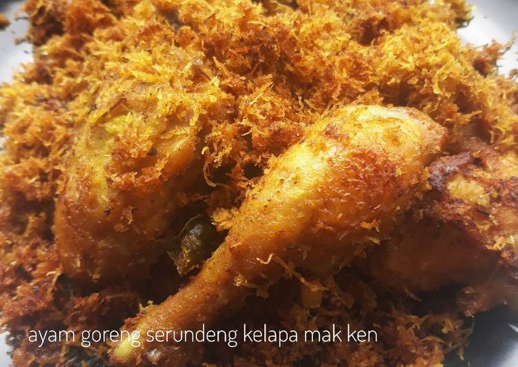 Ayam goreng serundeng kelapa