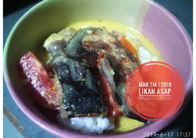 Ikan asap masak santan