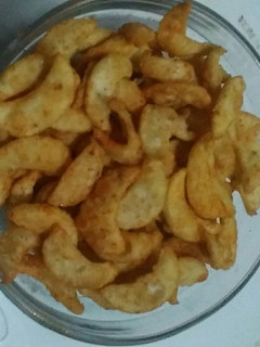 काजू नमकीन (kaju namkeen recipe in marathi) रेसिपी चे मुख्य फोटो