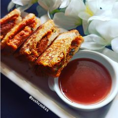 A picture of Achari bread sandwich.