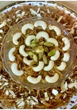 A picture of Meethi Sevian.