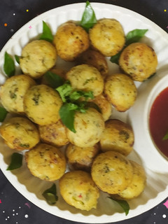 ગ્રીન ઓનિયન અપમ(Green onion appam recipe in gujarati) રેસીપી મુખ્ય ફોટો