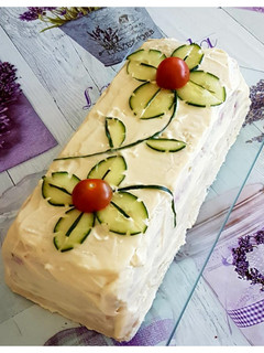 Una foto de Pastel frío atún y pan de molde