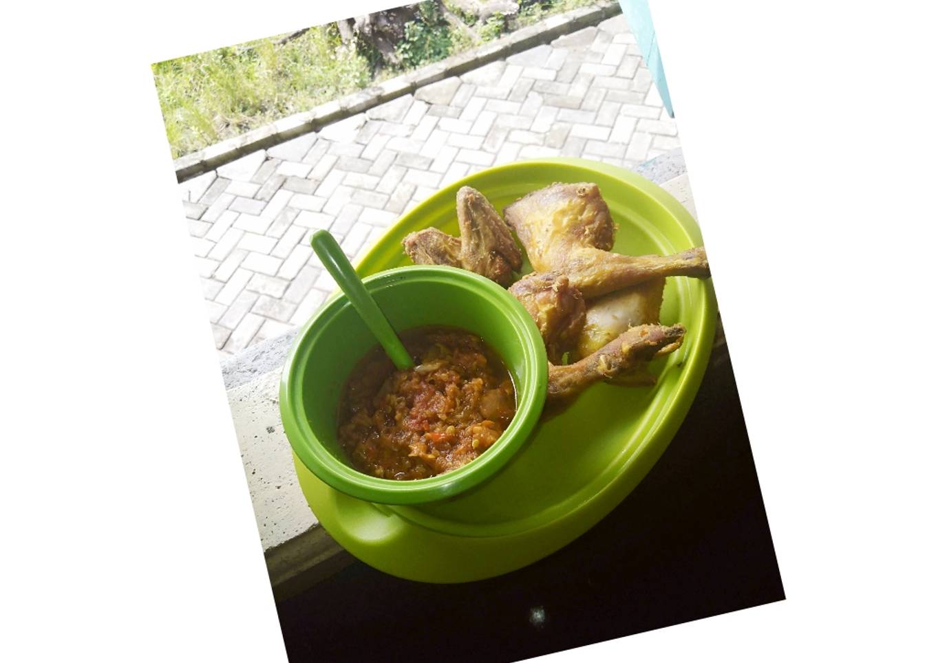 Ayam goreng sambal pecak