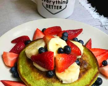 Easy Make Recipe Leftover Spinach Pancakes with Berries Delicious Nutritious